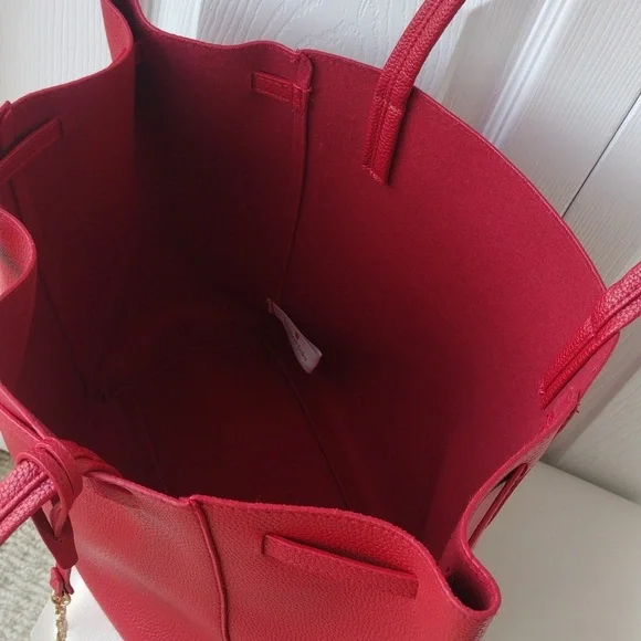 Elegant Red Tote Bag - Picture 8 of 17